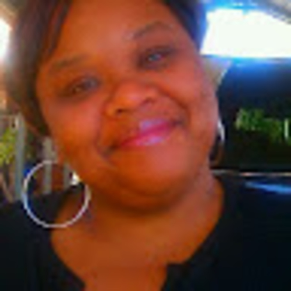 Meet your Posher, Monica
